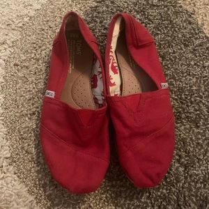 TOMS Red Canvas Women’s Classics